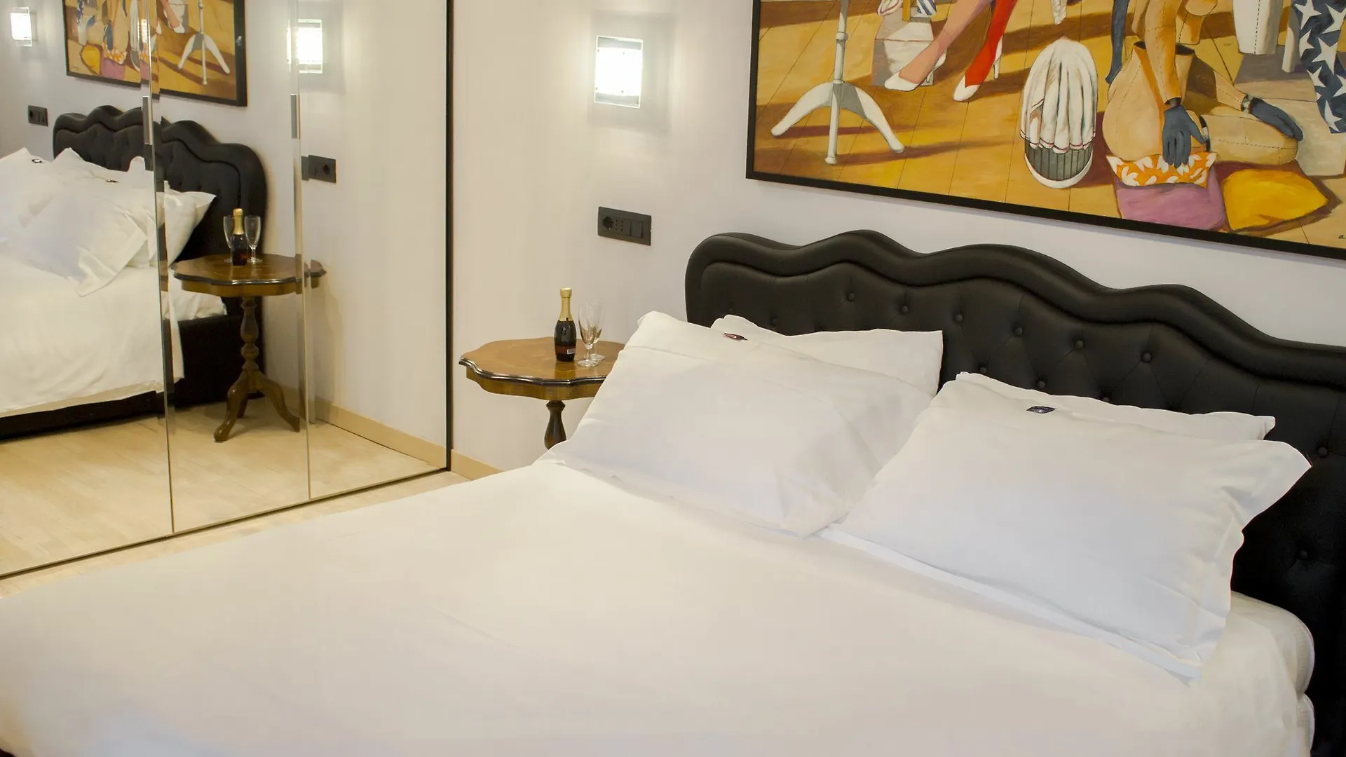 Aiello Rooms Milão 3*,